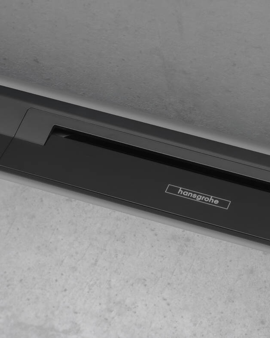 Hansgrohe tuš kanalica uz zid Raindrain Flex, 80 cm, mat crna